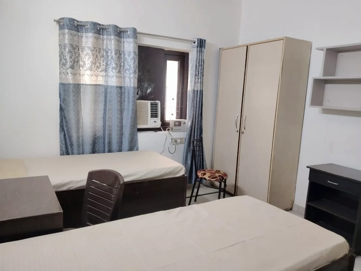 Twin sharing room